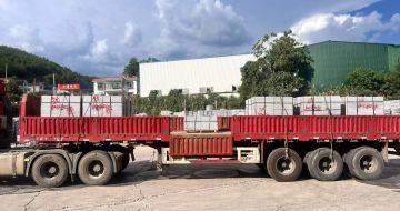 长治 芝麻灰花岗岩地铺石出货日常