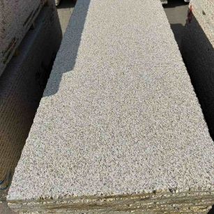 长治 黄金麻花岗岩荔枝面毛板，半成品