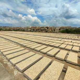 长治 黄金麻荔枝面花岗岩石材地铺石防护中