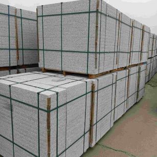 长治 白麻花岗岩石材荔枝面地铺石（300*600*50）