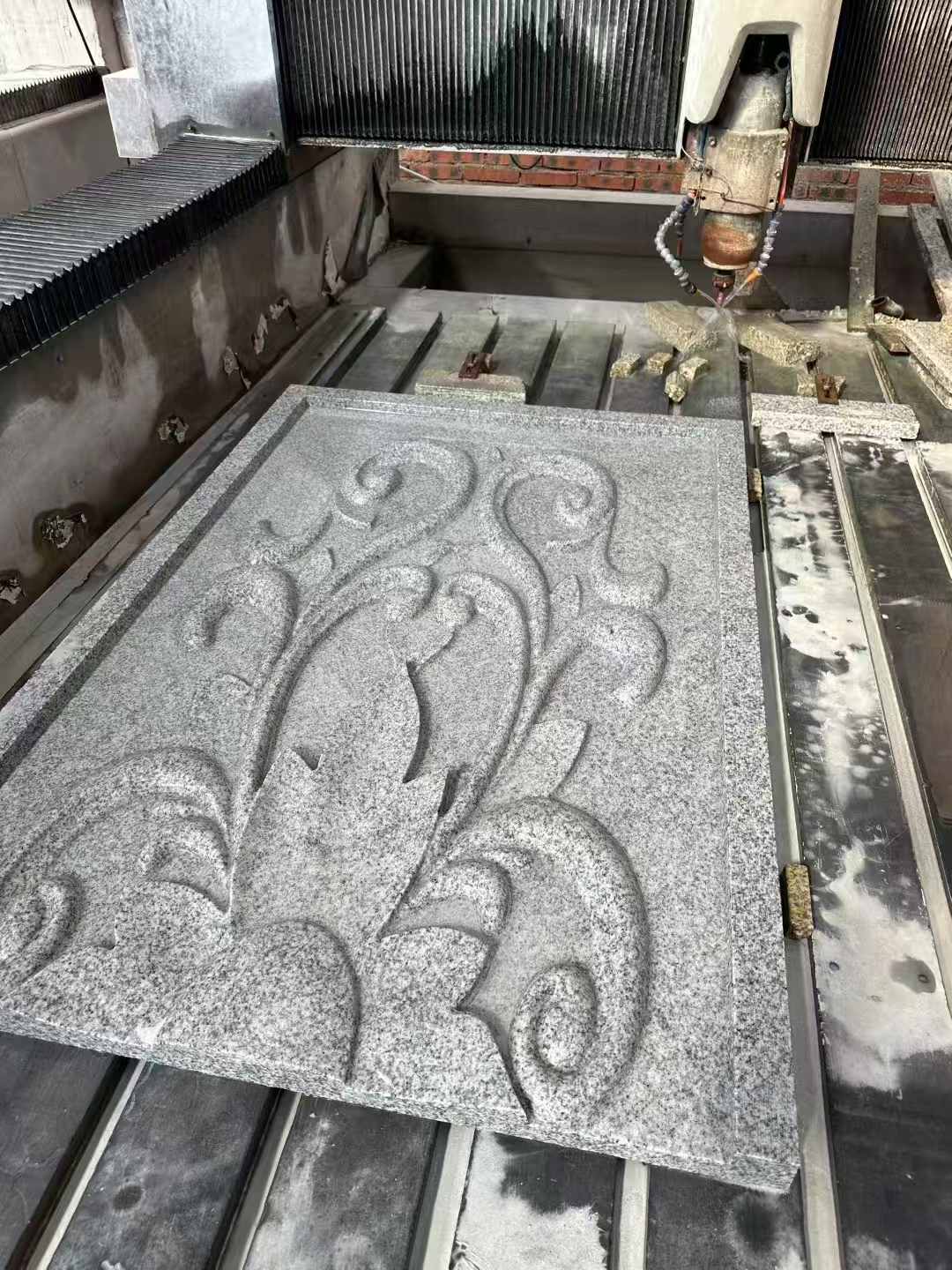 长治 白麻别墅干挂雕花板