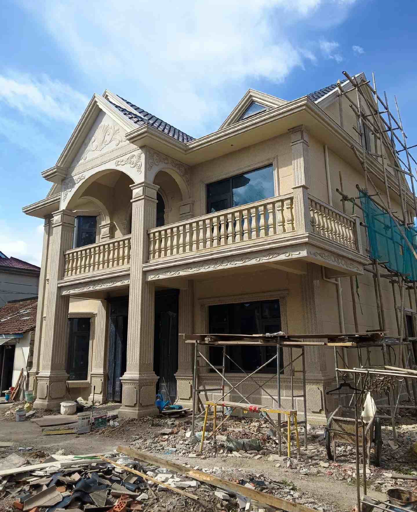 长治 黄金麻花岗岩石材私人别墅雕花门楼柱阳台栏杆