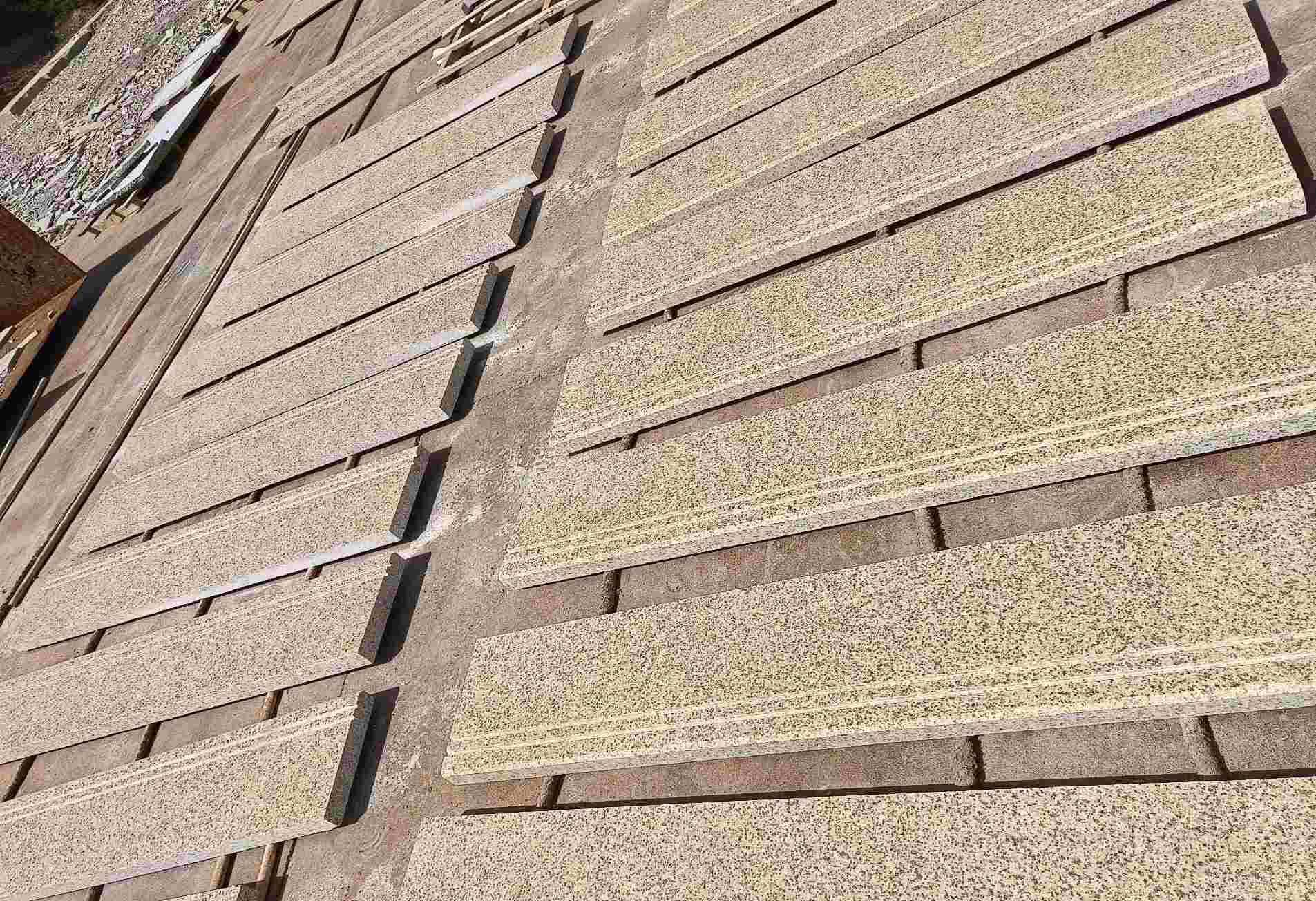 长治 黄金麻花岗岩光面楼梯踏步