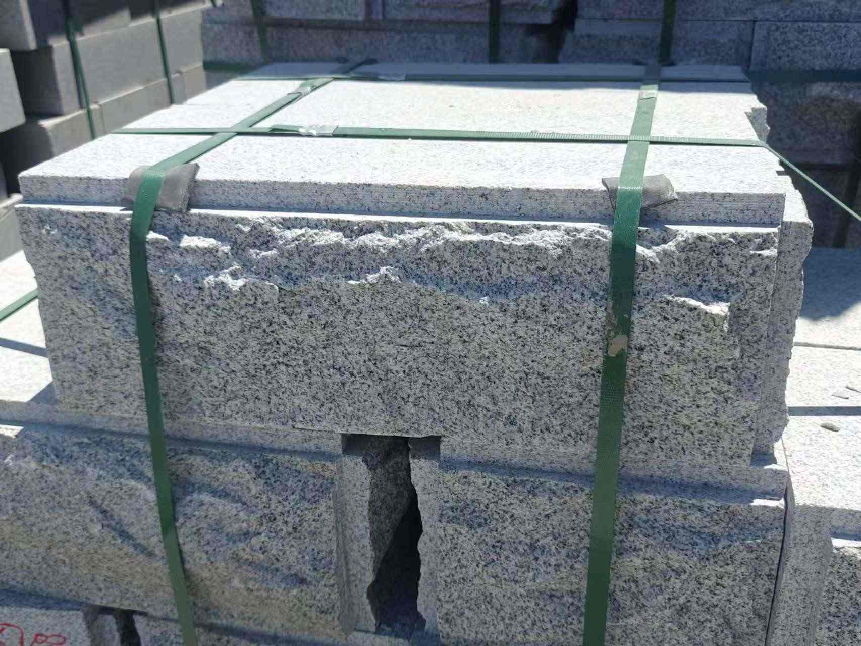 长治 芝麻白花岗岩自然面成品