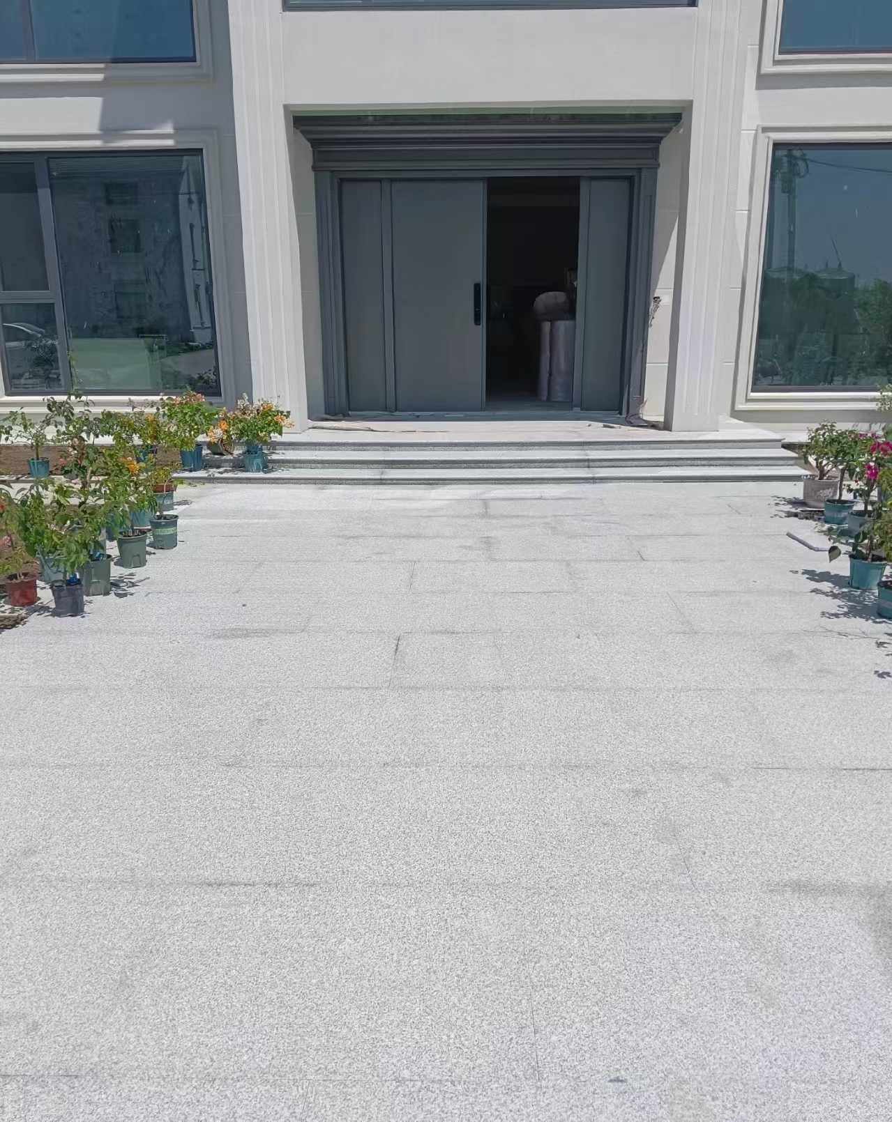 长治 芝麻白花岗岩地铺石地面铺装