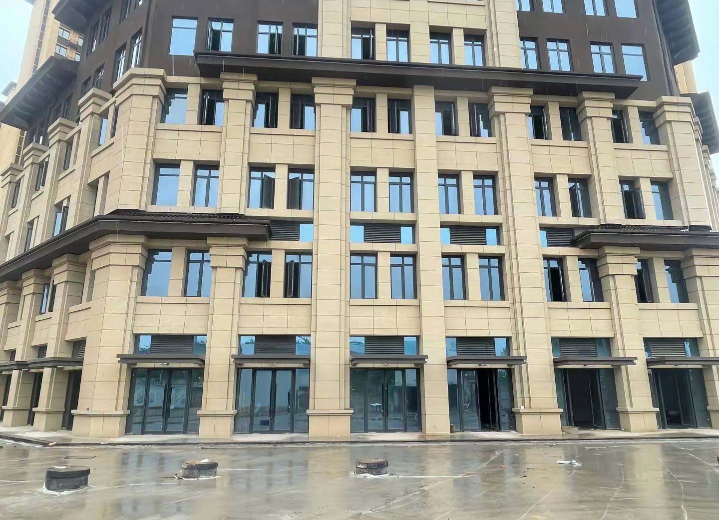 长治 黄金麻花岗岩荔枝面小区外墙干挂