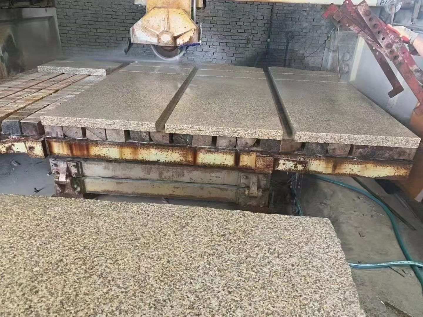 长治 黄金麻荔枝面成品板加工