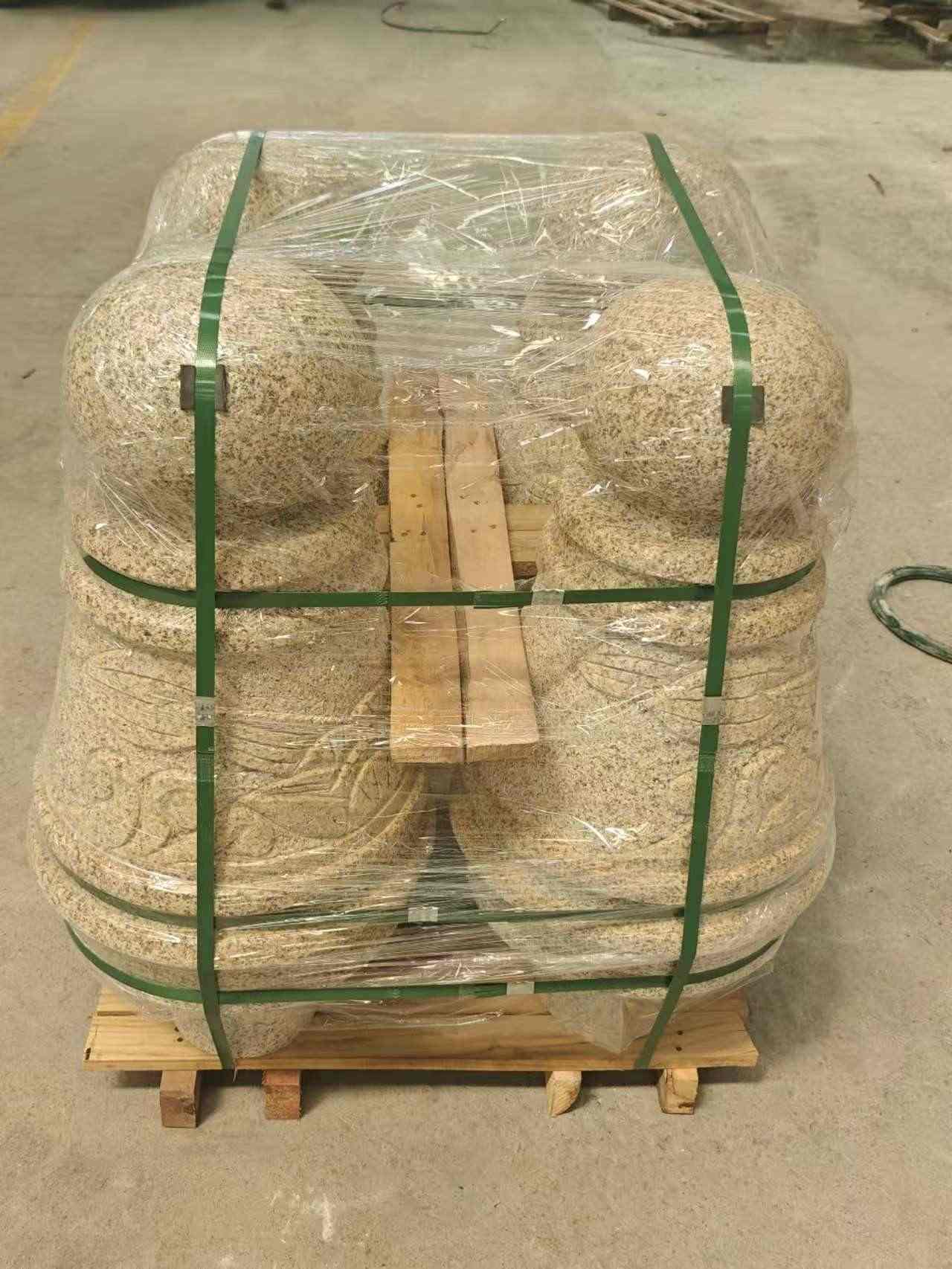 长治 黄金麻异形定制雕花——棒棒糖挡车柱