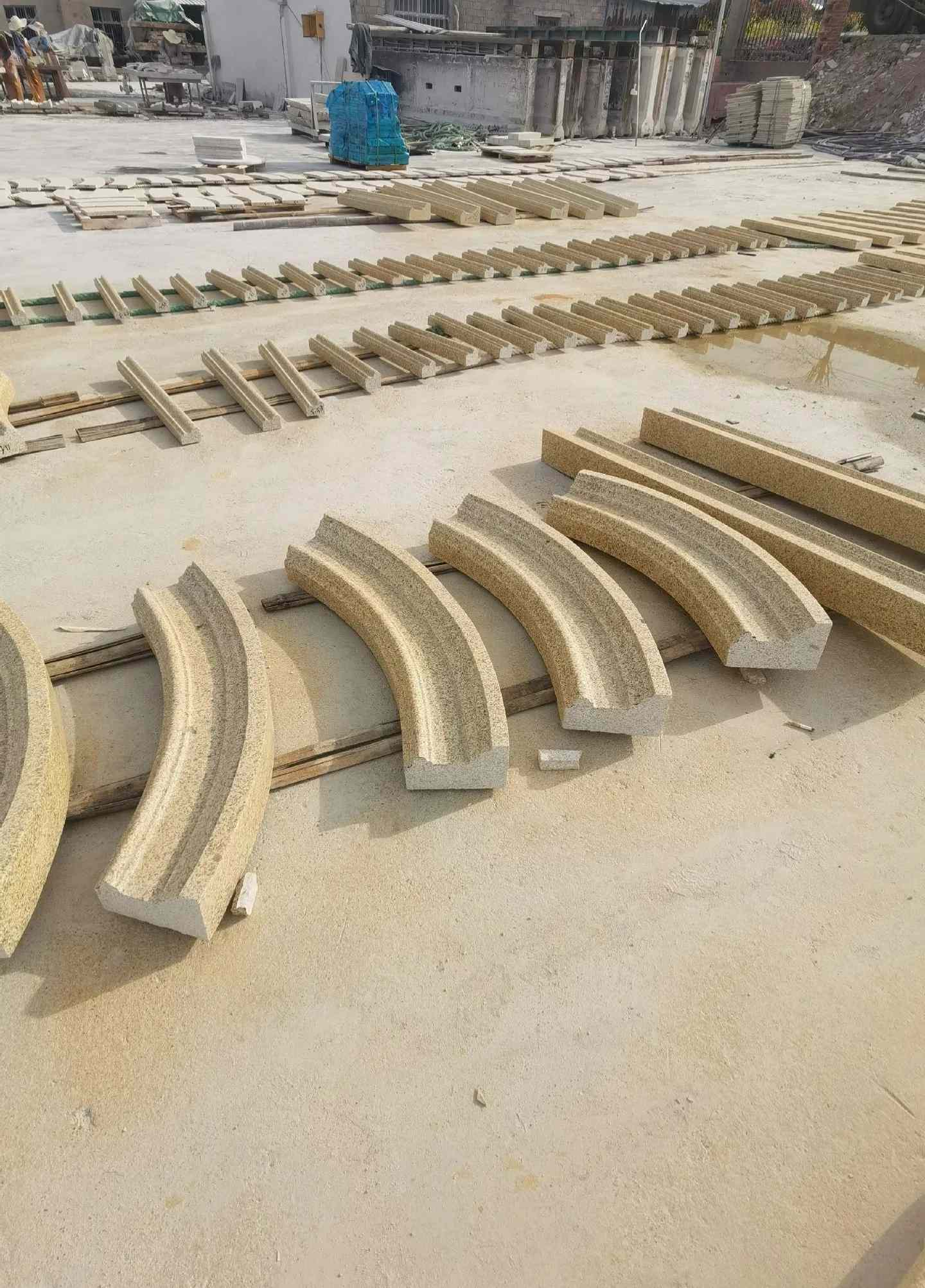 长治 黄金麻花岗岩别墅线条