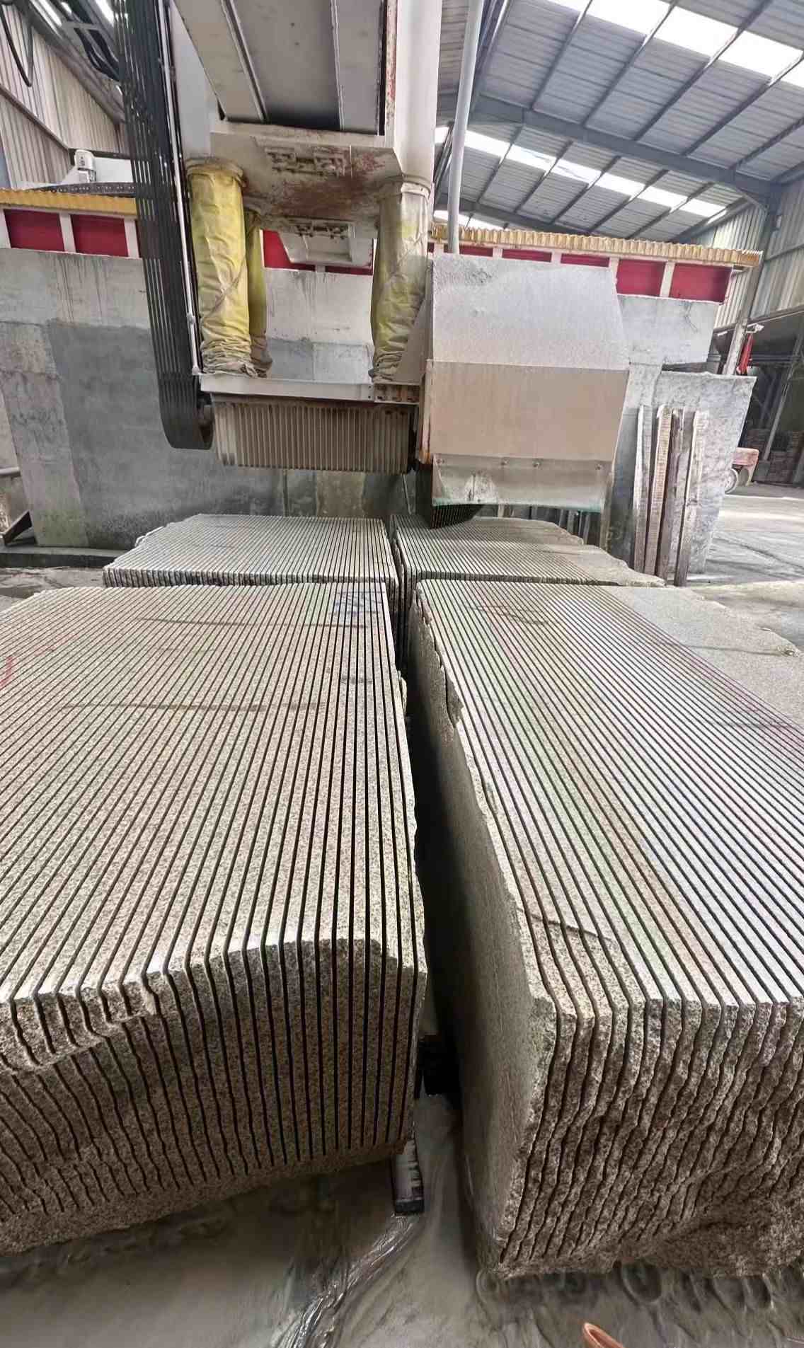 长治 车间生产日常，黄金麻白麻花岗岩