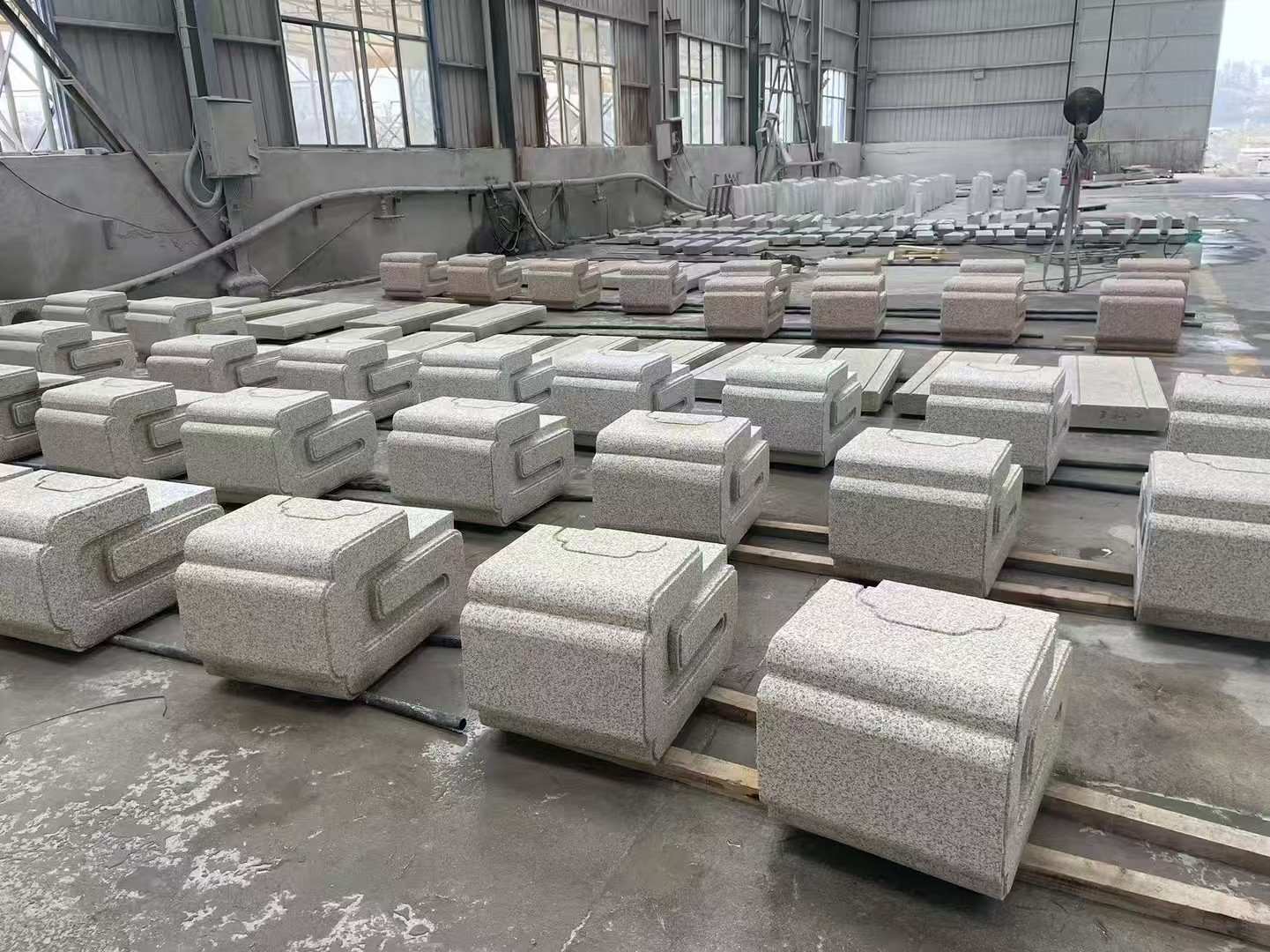 长治 白麻花岗岩异形加工-石凳，坐凳