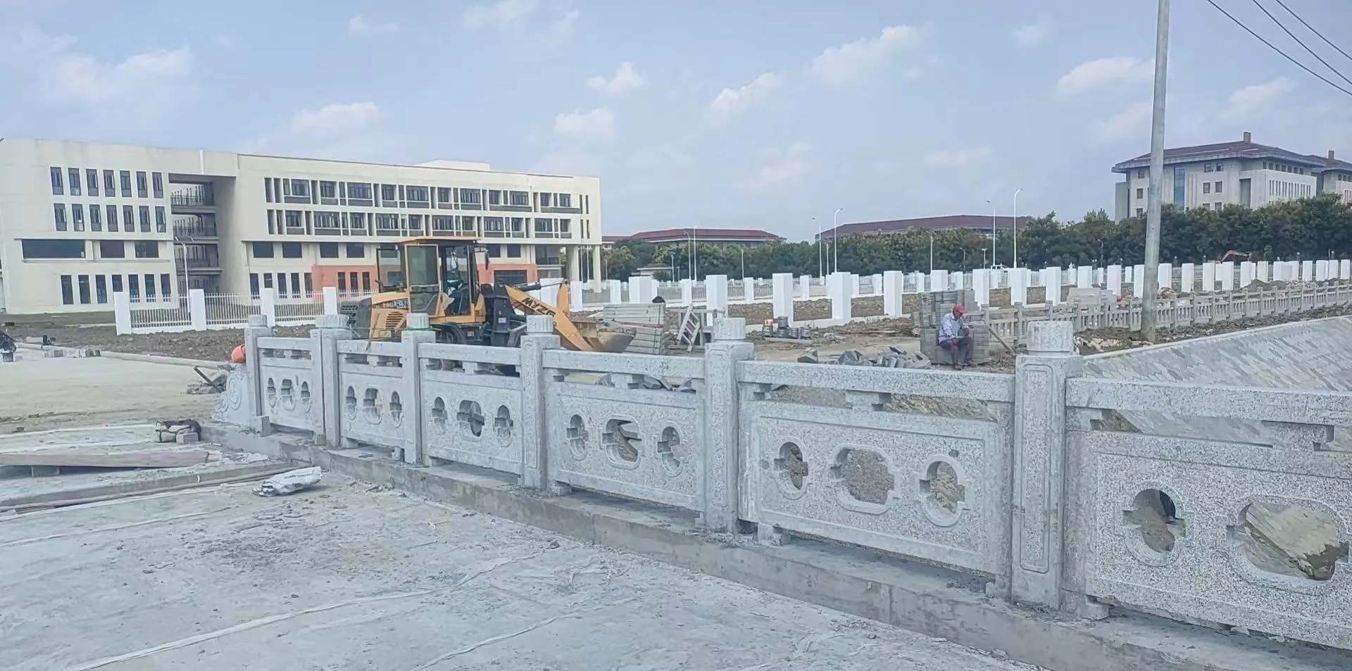 长治 白麻花岗岩荔枝面河道栏杆