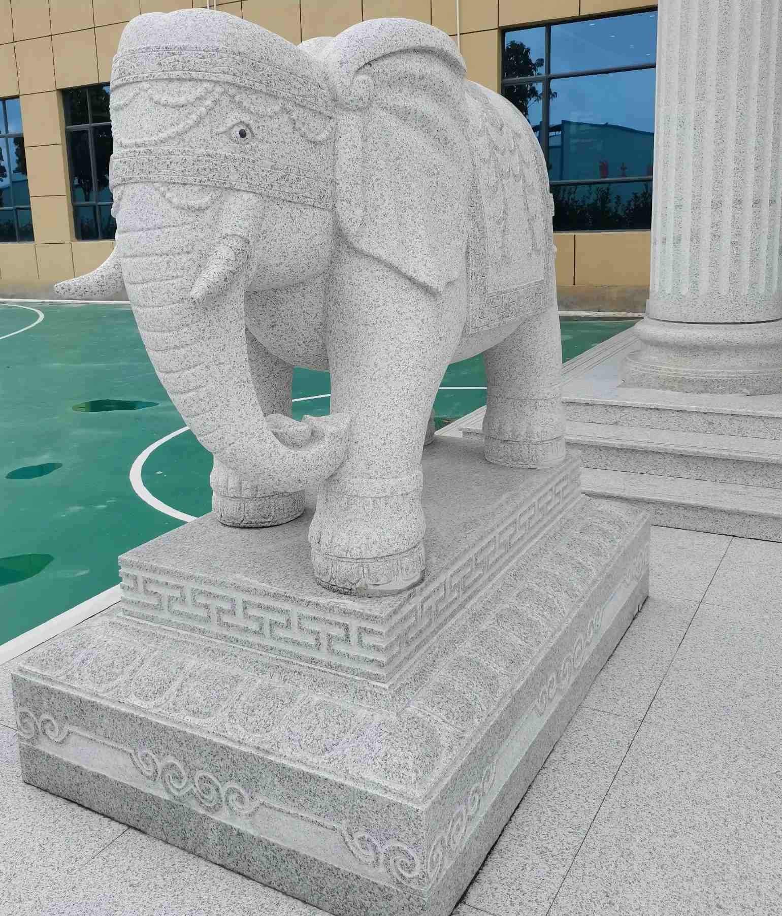 长治 白麻花岗岩动物异形石雕-大象
