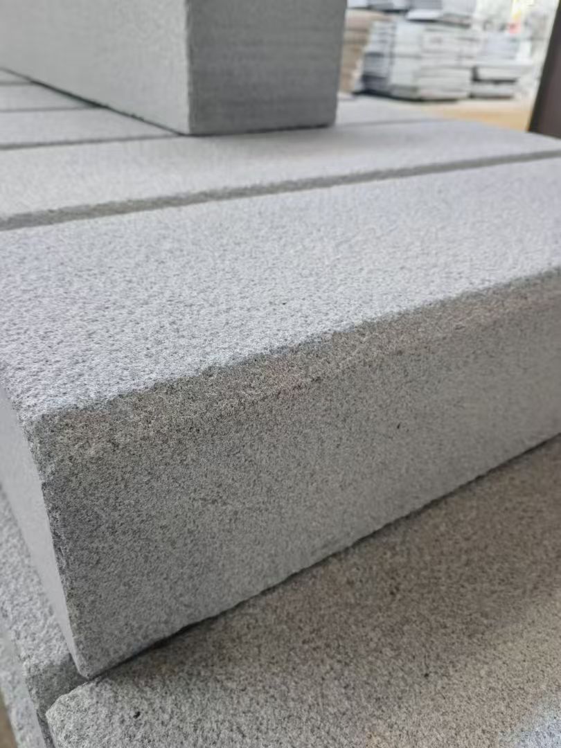 长治 芝麻灰荔枝面路沿石